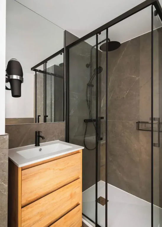 Limehome Madrid Calle de Bolivia