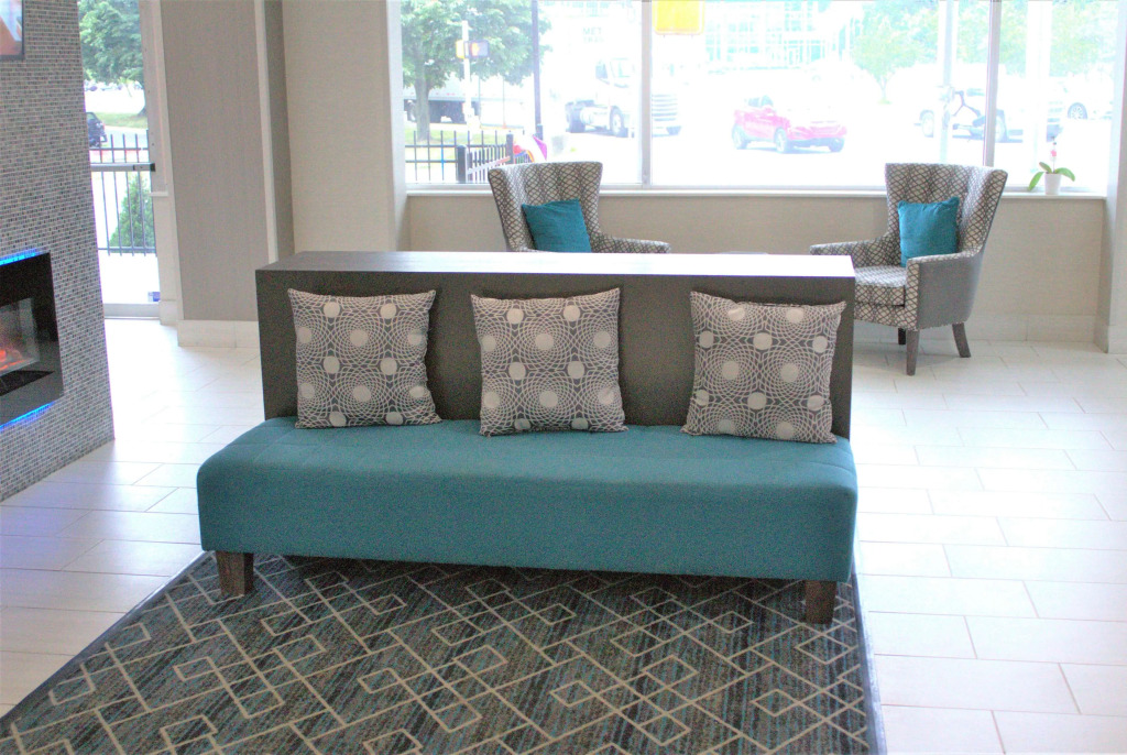 La Quinta Inn & Suites by Wyndham Indianapolis Downtown