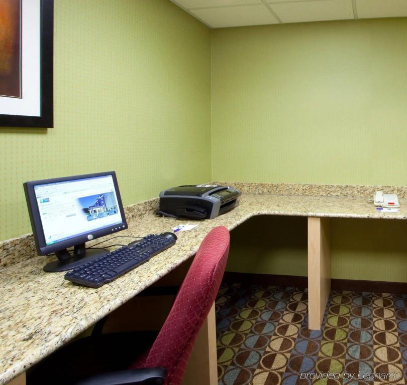Holiday Inn Express Hotel & Suites Thornburg-S. Fredericksburg by IHG