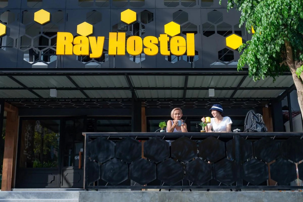 Ray Coffee Bar & Hostel - Adults Only