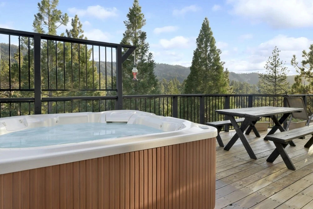 2212-canyon Crest Castle 4 Bedroom Home by Redawning