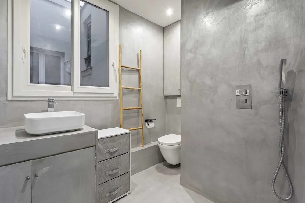 Modern and Intimate Apartment 2 Mins From the Metro