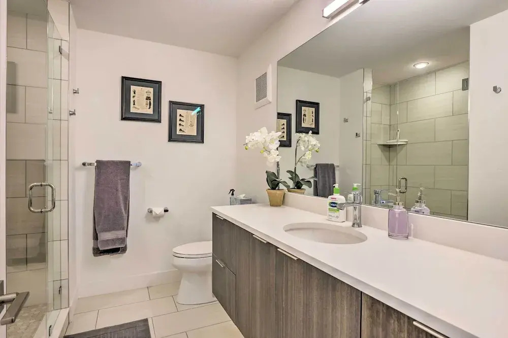 Hot Tub & Balcony: Riverfront Silverthorne Condo!