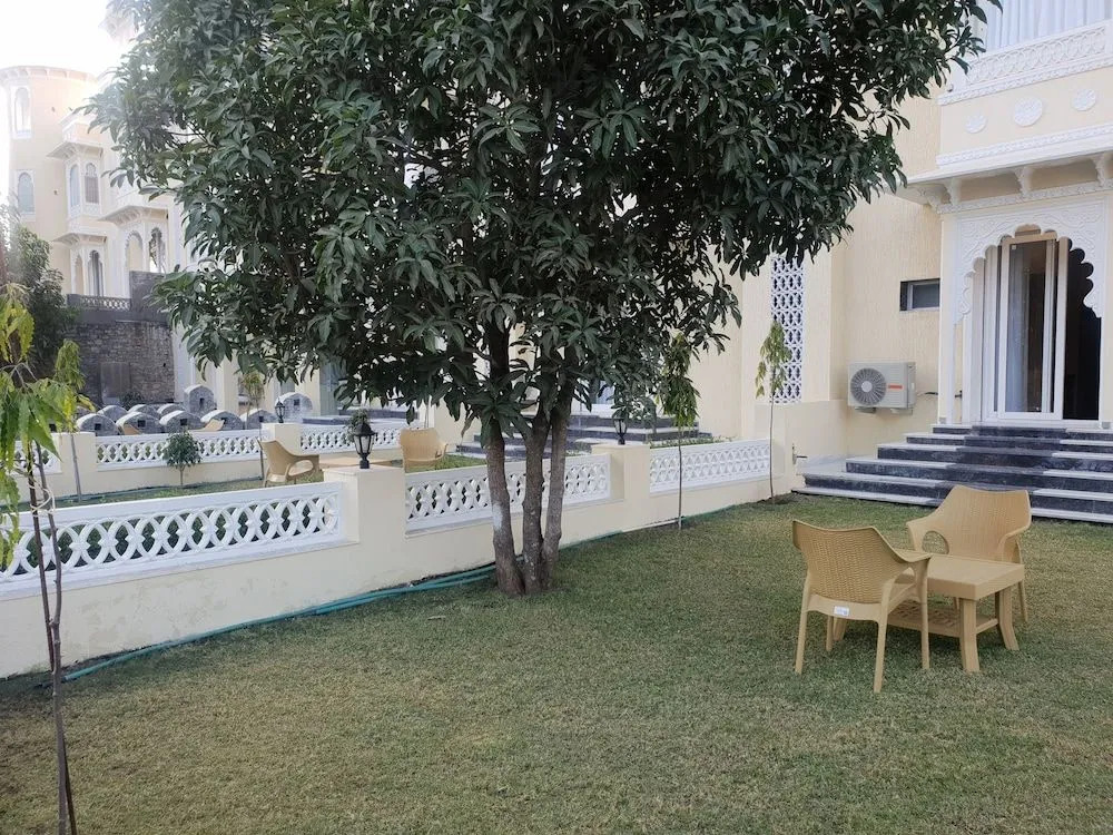 The Everest Hill Resort Suites with Jacuzzi Spa - Resort in Kumbhalgarh
