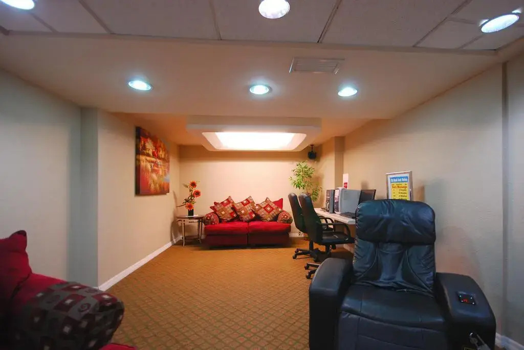 Quality Inn & Suites Orlando Airport