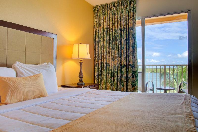 Holiday Inn Express Ft. Pierce-S HU