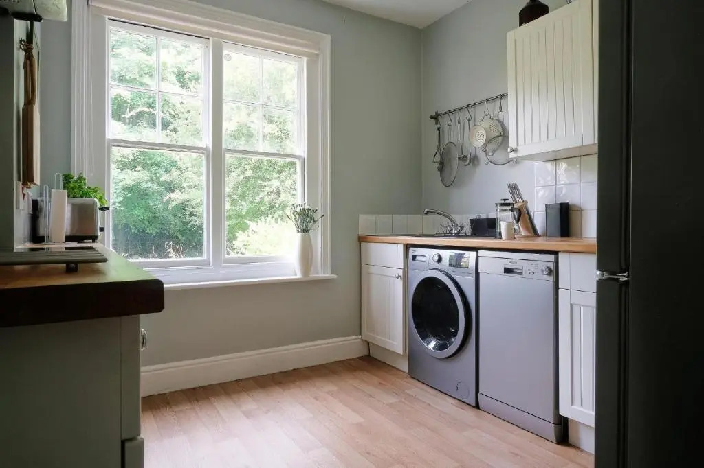 Contemporary 2 Bedroom Flat in Lewes