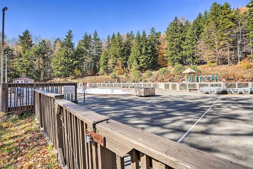 Wilmington Vacation Rental Near Hiking and Skiing!