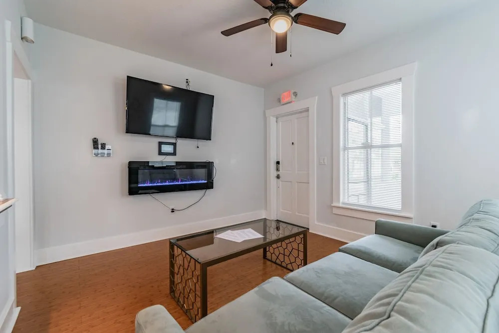 Comfy Elegant Home in Ybor