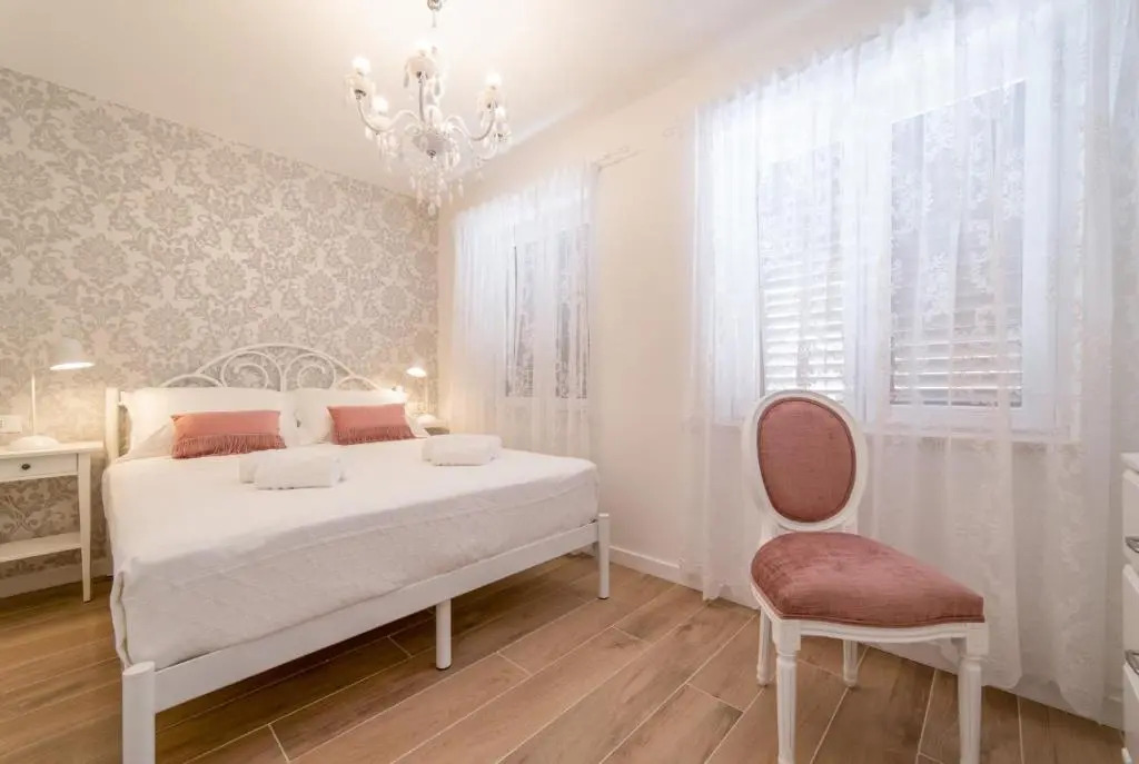 Mary Ann Apartment 2