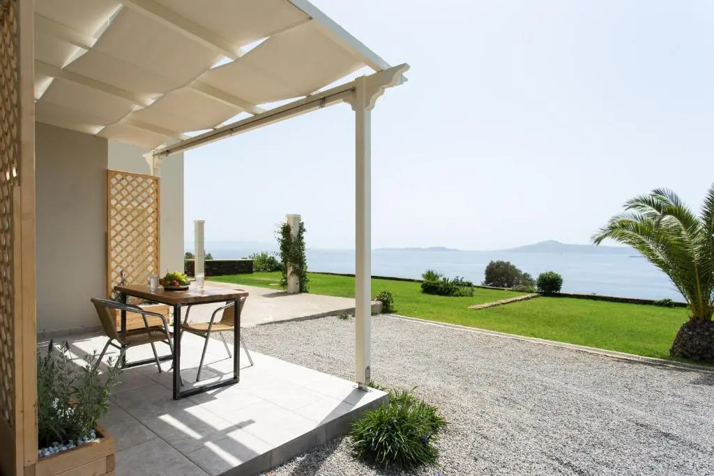 Villa Itis - Elegant Ground Floor Suite with Terrace & Great View
