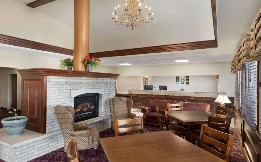 Days Inn by Wyndham Carrollton