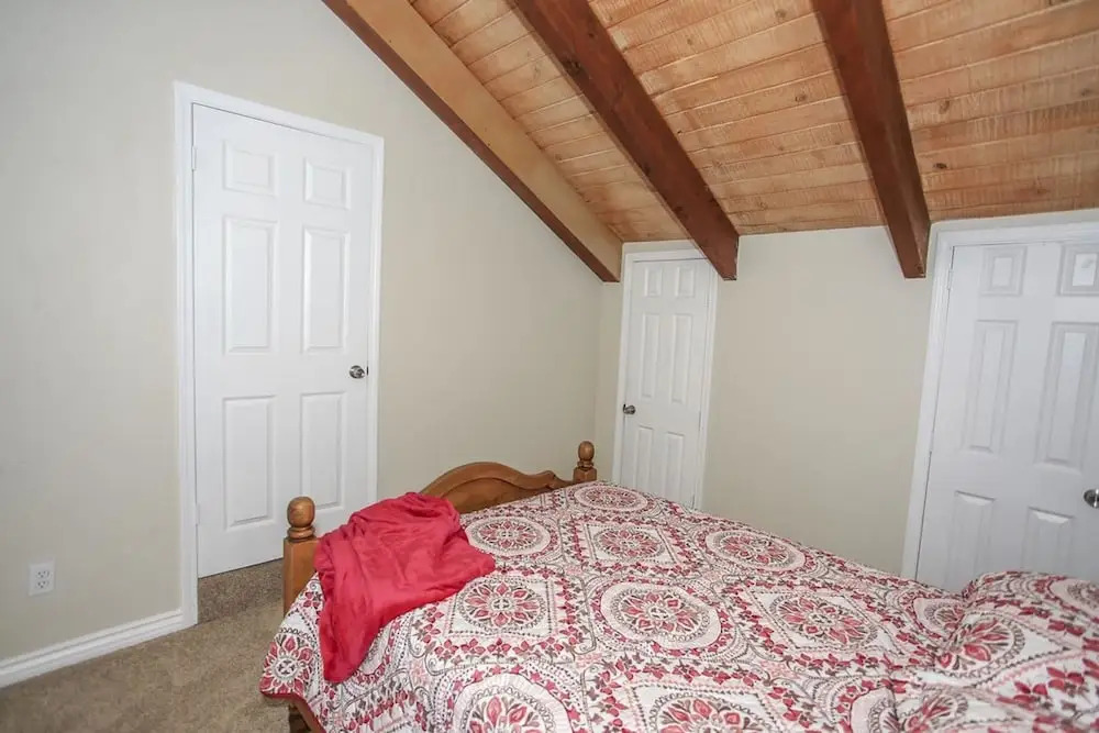 Bear Cub Den-1724 by Big Bear Vacations