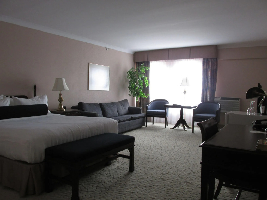 The Fredericton Inn
