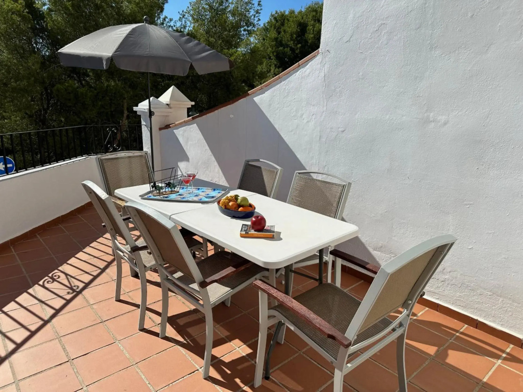 Spacious family villa Aljamar 8a