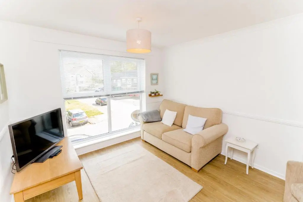 Cosy City Centre Apartment With Parking