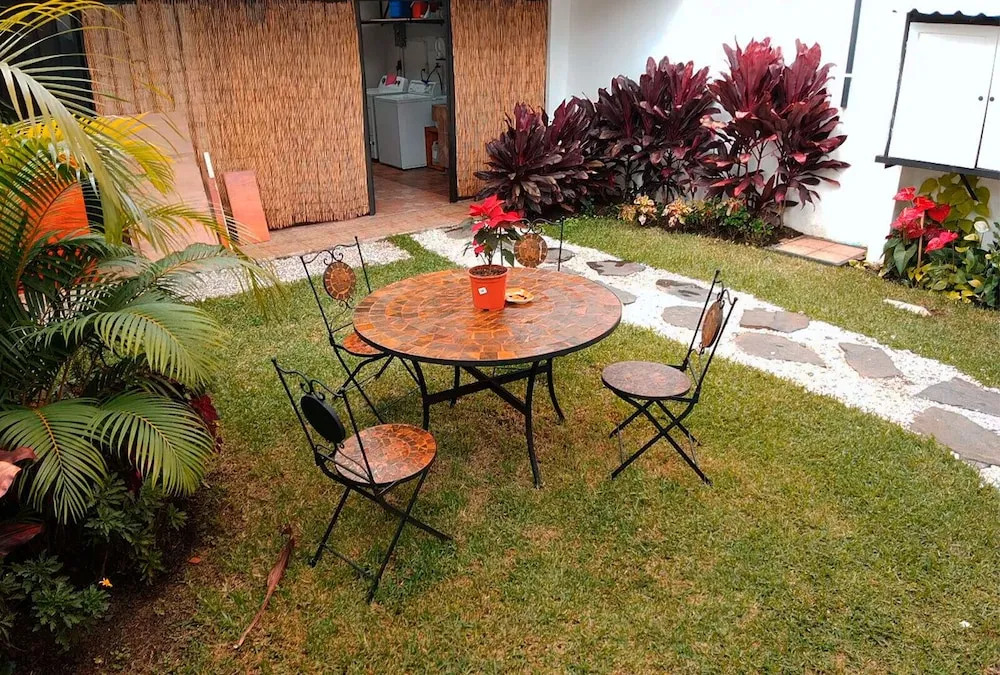 Trebol Amarillo Bed & Breakfast