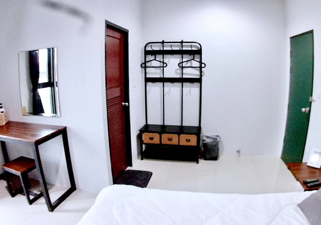The room Apartment