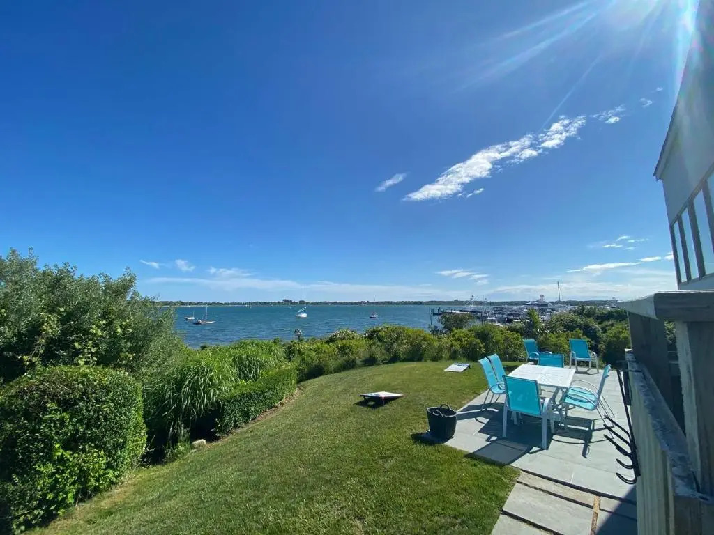 Montauk Lake House