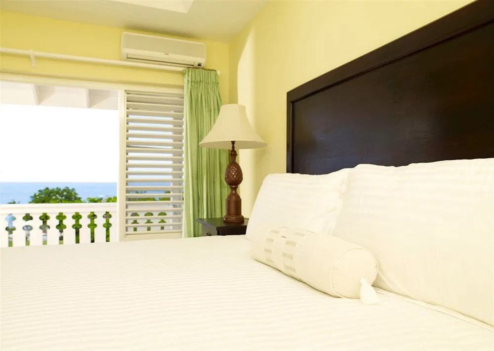 Golden Cove Resort