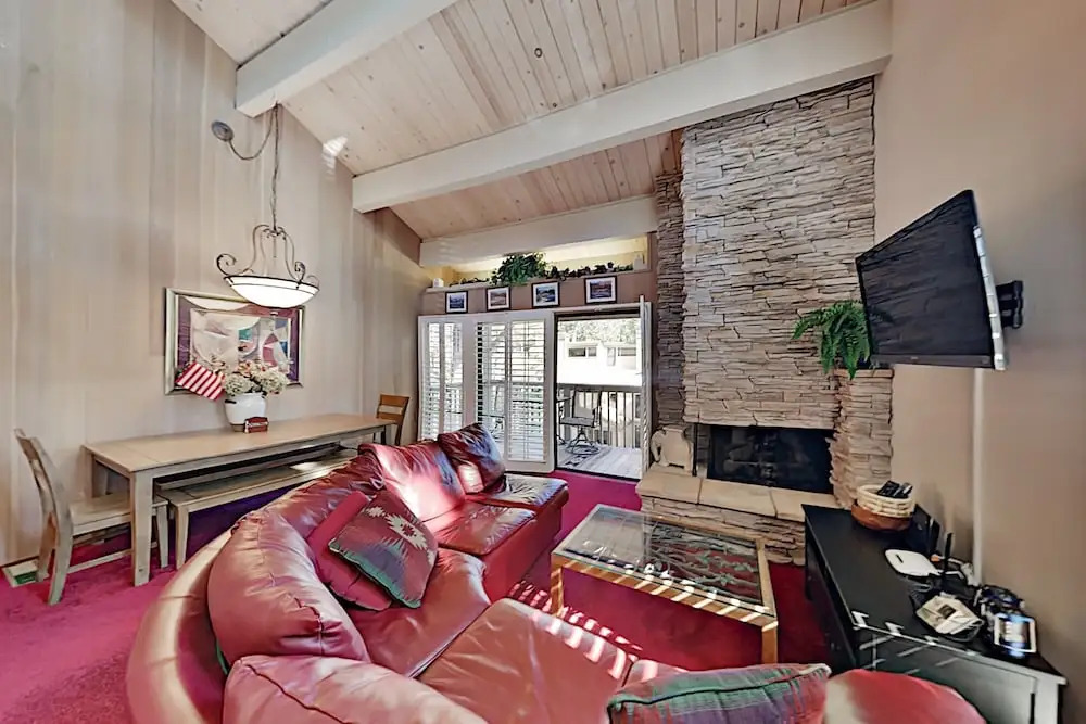 Kingwood Village Condo with Sparkling Pool -- Near Beach & Northstar