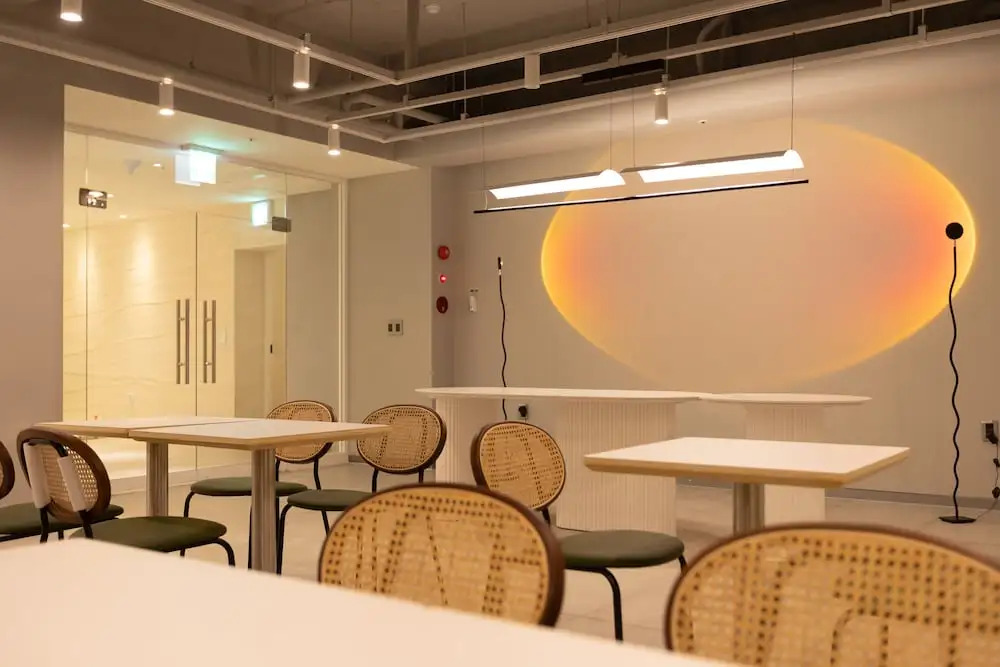 Jinhae Yongwon Londoner Business Hotel