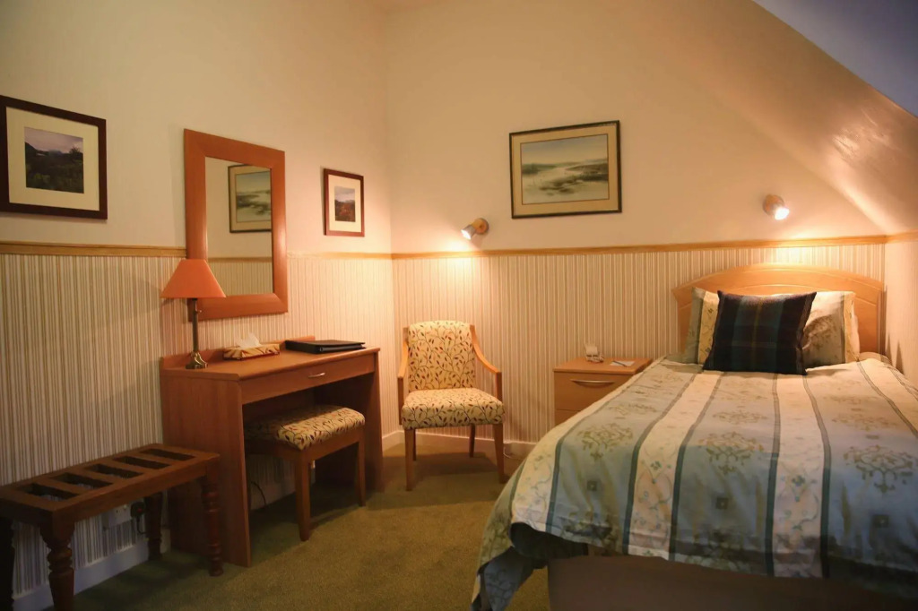 Stage House Bed & Breakfast