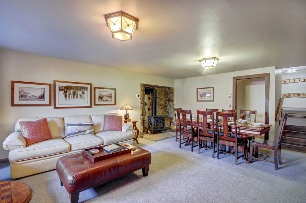 Abbett Placer Historic 7 Bedroom Home by RedAwning