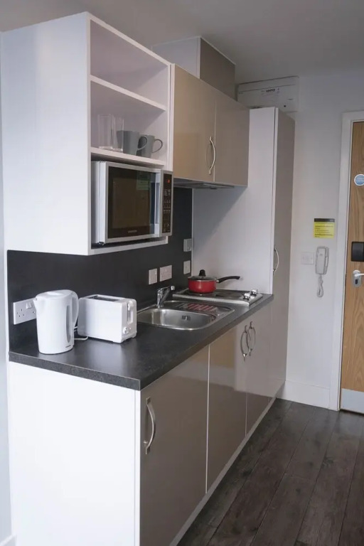 Summer Hostels