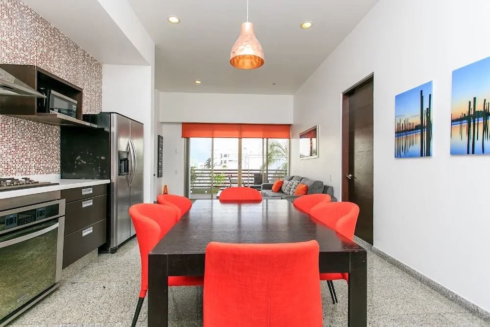 IN 03 2 Bedroom+ 6 people+ Mamitas Beach Area- 1block from beach Apts