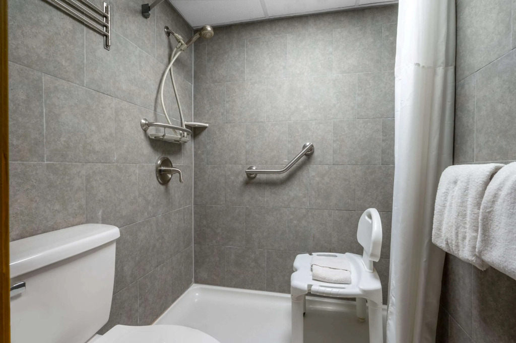 Super 8 by Wyndham Perrysburg-Toledo