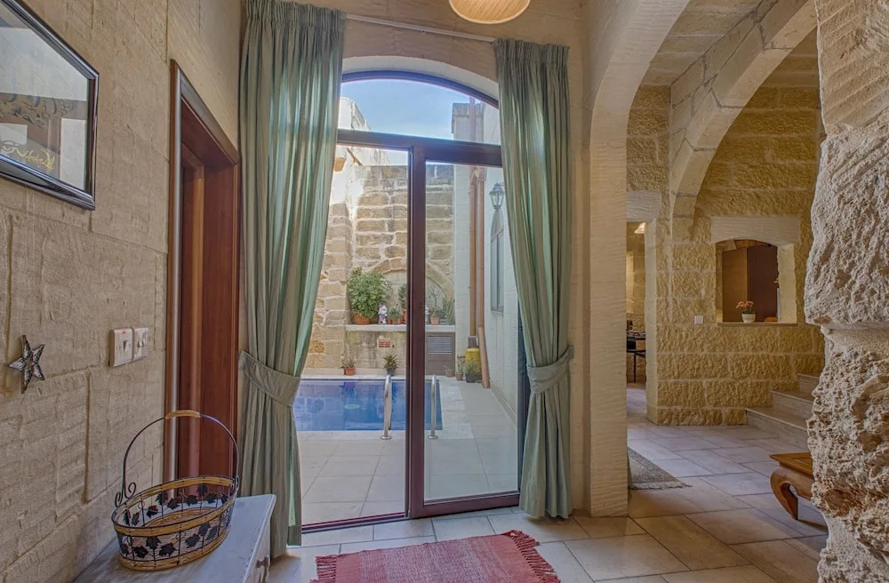 Tal-Bambinu Boutique B&B