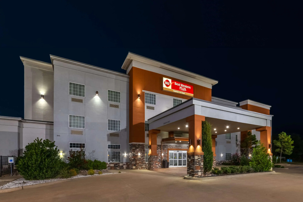 Best Western Plus Cowetas 1st Hotel