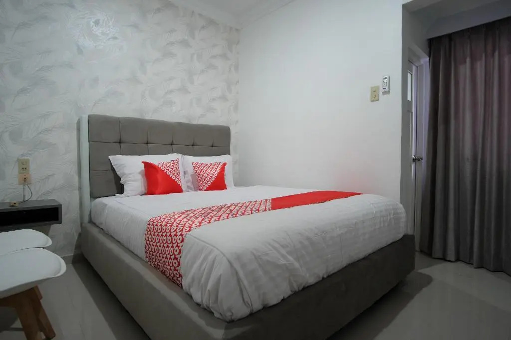 OYO 487 Gajah Mada Hotel