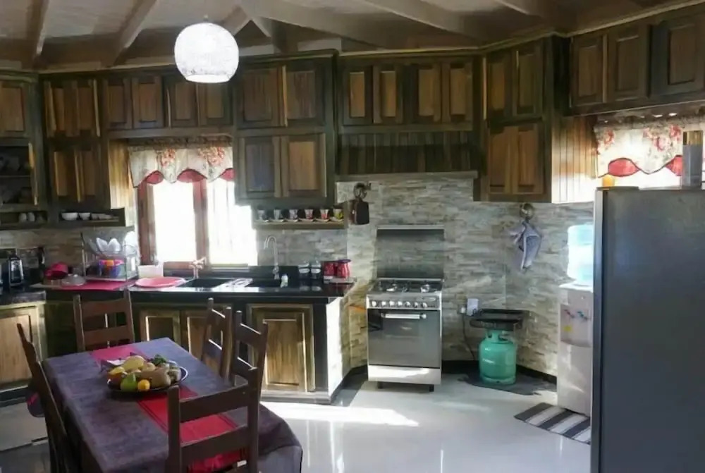 Mahoe Panoramic Haven