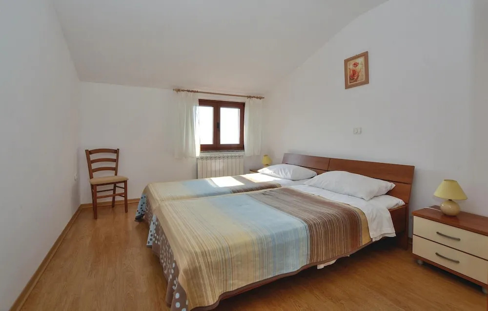 Amazing Home in Portoroz With Wifi and 2 Bedrooms