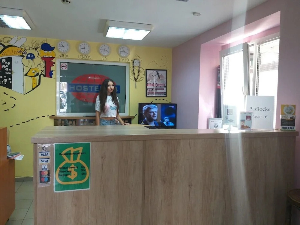 Hashtag Hostel
