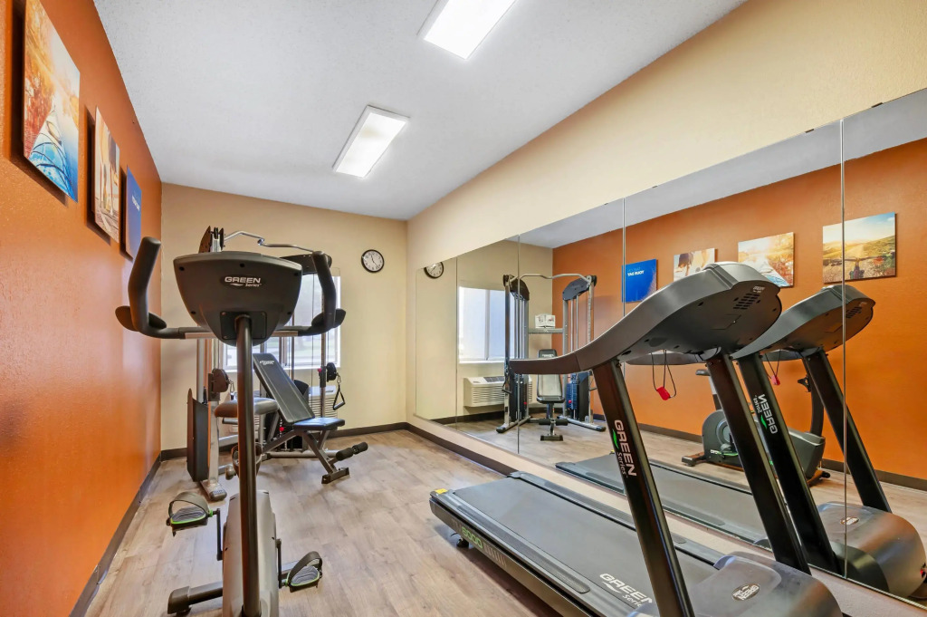 Comfort Inn & Suites North Greenfield