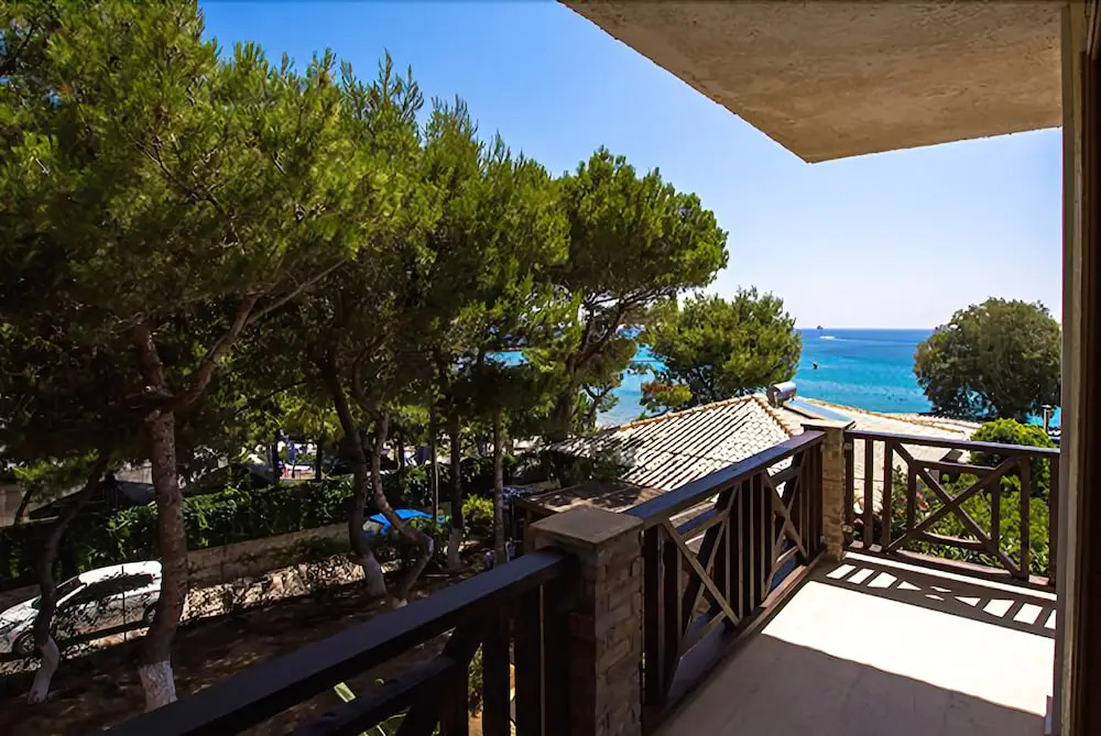 Koukis Sea side Complex