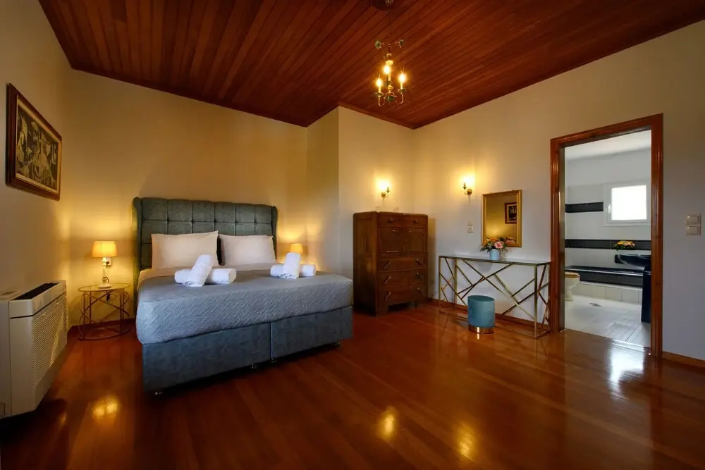 Grand Villa Roubana