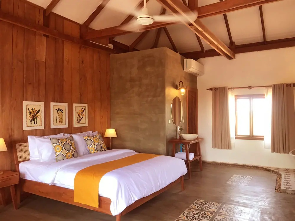 Dontrei Villa Angkor