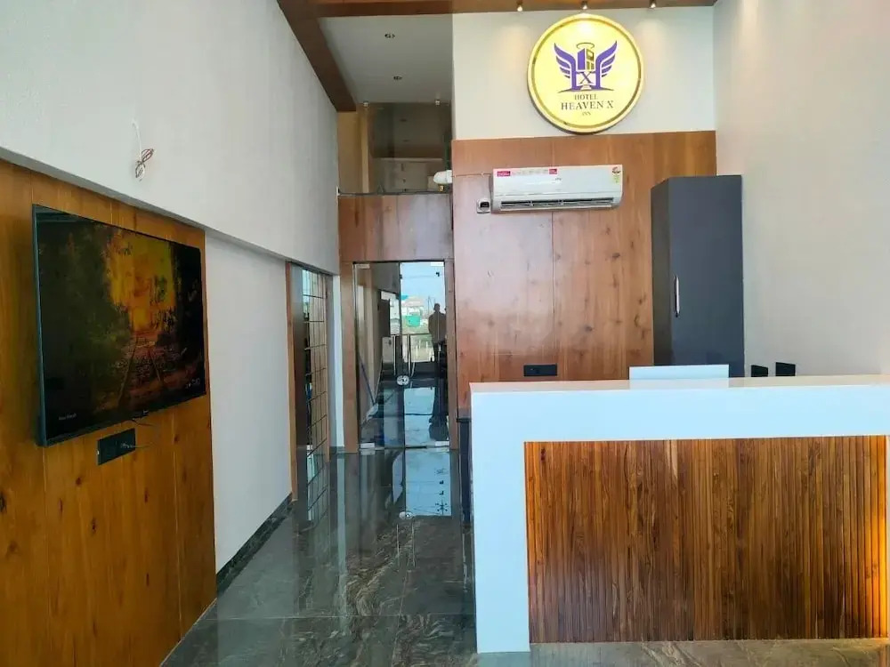 Heaven X Inn Hotel