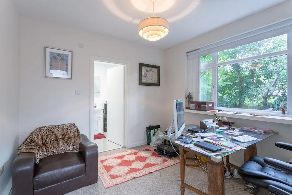 3 Bedroom Apartment Near Primrose Hill