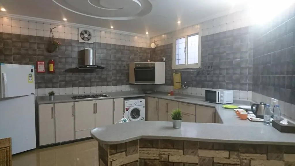 Al Dana Plaza Villas