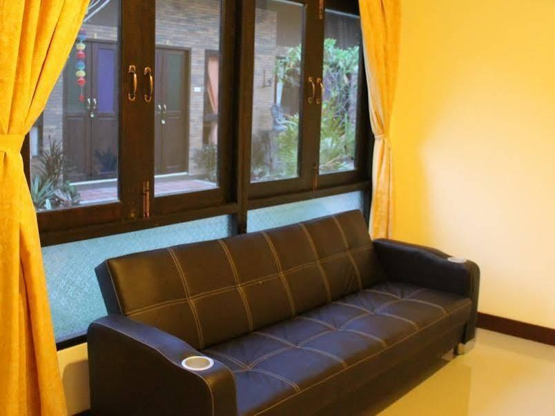 Baan Talay 51