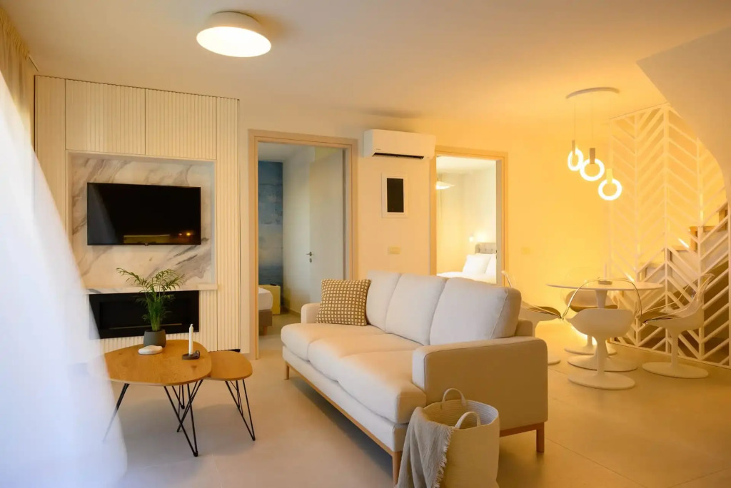 KALOS LUXURY HOMES, BEACHSIDE EXPERIENCE VOULISMA