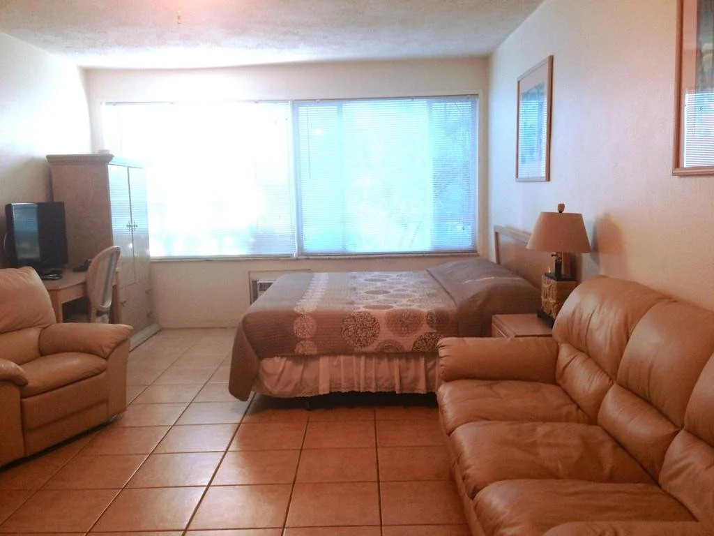 Surf Inn Hotel - Hollywood