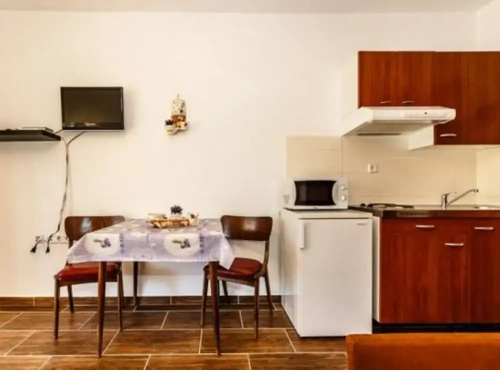 Family Apartmani Sara Malinska
