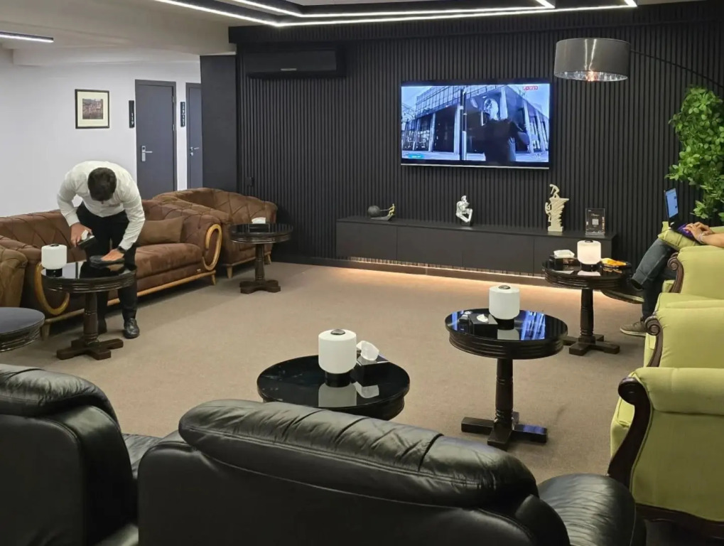 Cahan Hotel