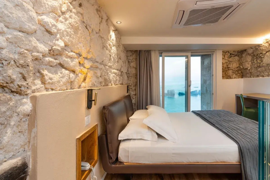 Re Dionisio Luxury Suites